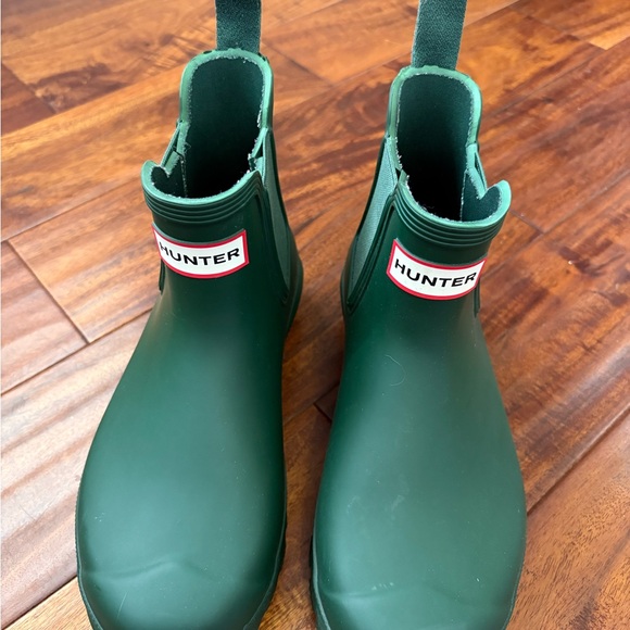 Hunter Shoes - Hunter women’s Forest Green Rain Boots